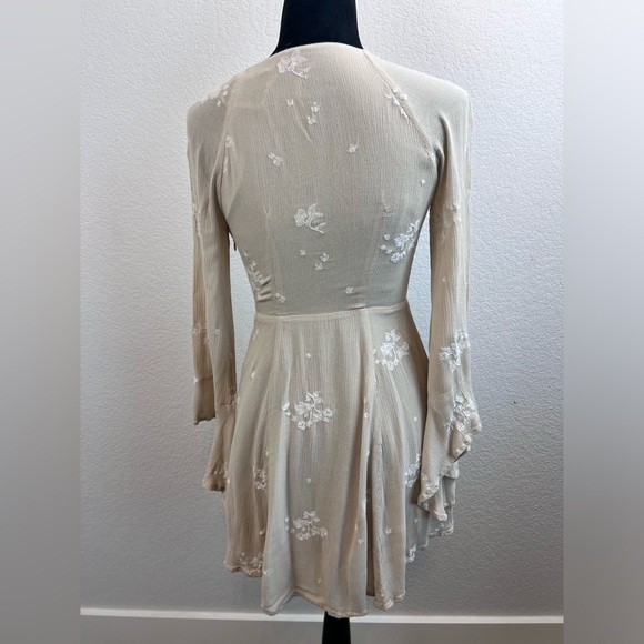 Free People Jasmine Embroidered Mini Dress Size 0 - Picture 4 of 9